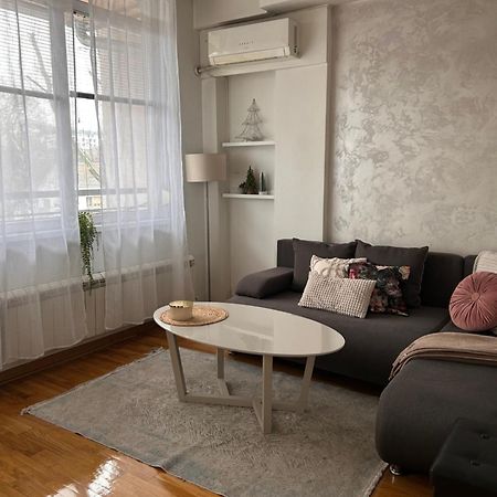 Apartman Bella Novi Beograd Bezanija Exteriör bild